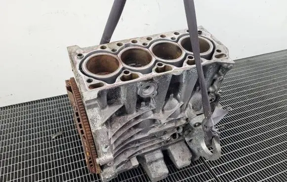 Volvo V40 Engine block 