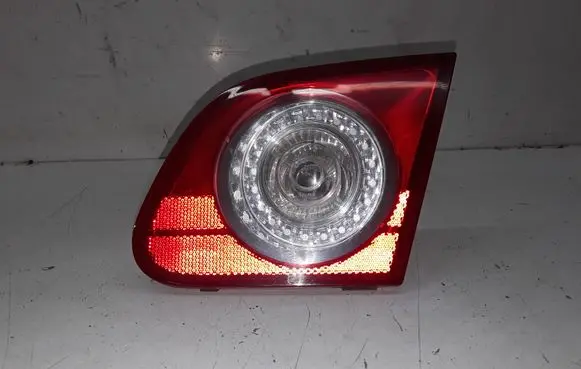 Volkswagen PASSAT B6 Tailgate rear/tail lights 273002