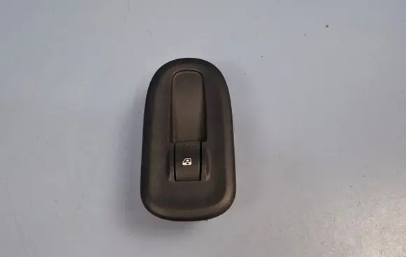 Renault Kangoo II Electric window control switch 8200548968