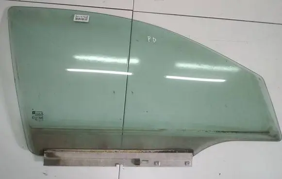 Opel Astra H Front door window glass four-door AS2