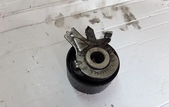 Renault Scenic II - Grand scenic II Timing belt tensioner 8200585574