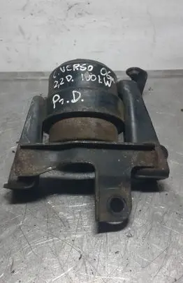 Toyota Corolla Verso E121 Engine mount bracket