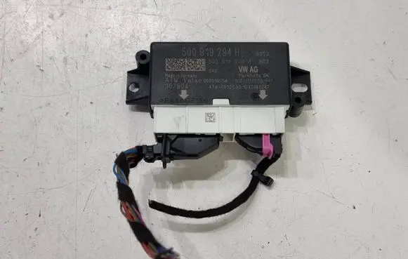 Volkswagen PASSAT B8 Parking PDC control unit/module 5Q0919294H 307804 000018554