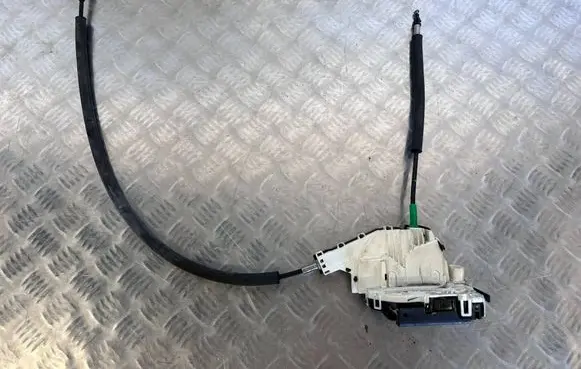 Maserati Ghibli Rear door lock 670100896