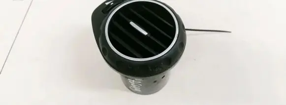 Alfa Romeo 147 Dash center air vent grill