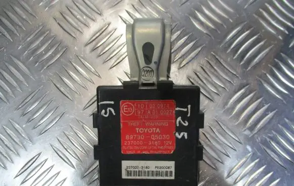 Toyota Avensis T250 Alarm control unit/module 89730-05030
