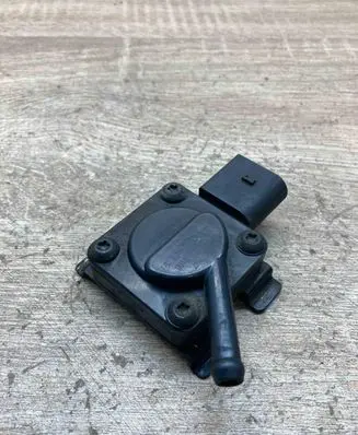 BMW 5 E60 E61 Exhaust gas pressure sensor 7789219