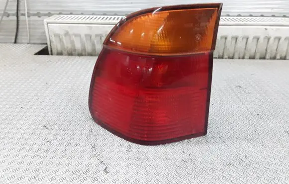 BMW 5 E39 Rear/tail lights 8361671