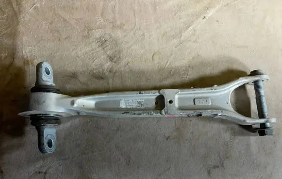 Tesla Model S Rear upper control arm/wishbone 142045200C
