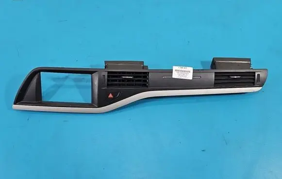Citroen C5 Dash center air vent grill 9686234077 IMPRK1544417