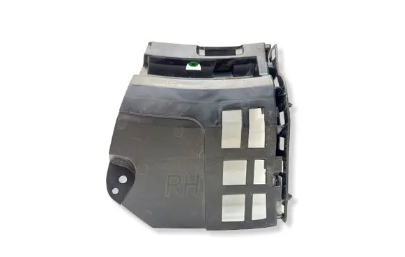 Volvo XC40 Front bumper mounting bracket 31455243