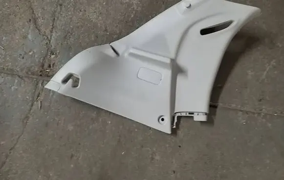 Peugeot 108 (D)pillar trim (top) 624720H220
