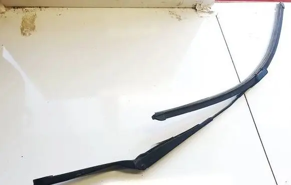 Skoda Superb B6 (3T) Front wiper blade arm 3t2955410a