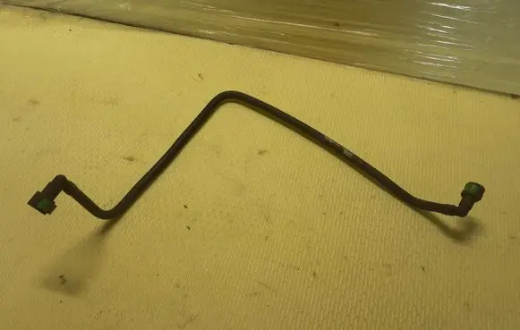 Mazda CX-7 Fuel line pipe