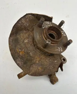 Suzuki Liana Front wheel hub