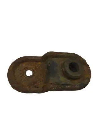 Subaru Legacy Radiator mount bracket
