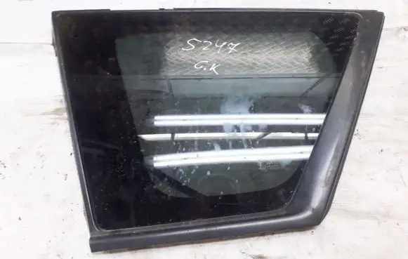Mitsubishi Outlander Rear side window