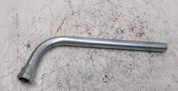 Audi A6 S6 C6 4F Wheel nut wrench 8N0012219