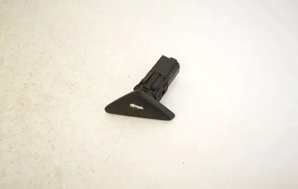 Ford Focus Tailgate opening switch 98ag19b514ac