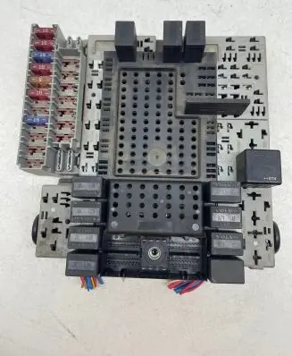 Volvo S80 Fuse box set 8651548 8651547 01W184
