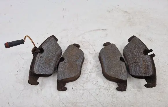 Mercedes-Benz E C207 W207 Brake pads (rear) TRW690524 690524