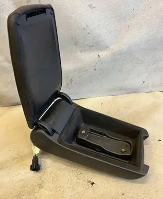 Audi A6 S6 C6 4F Armrest 4F0864114