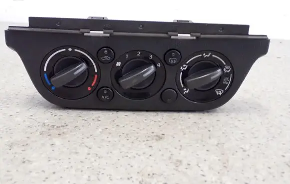 Suzuki Swift I Other switches/knobs/shifts 