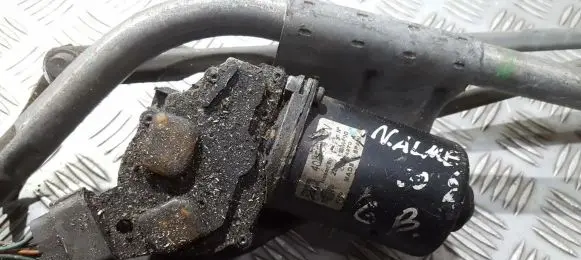 Nissan Almera N16 Wiper motor