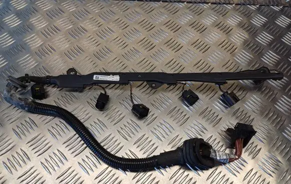 BMW 5 F10 F11 Fuel injector wires 759045905 5001533779