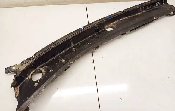Mazda CX-7 Wiper trim EG22507P1