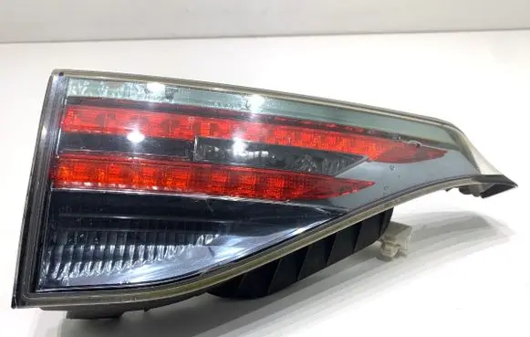 Lexus CT 200H Rear/tail lights 