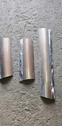 Volkswagen Touareg III Front door trim (molding) brak