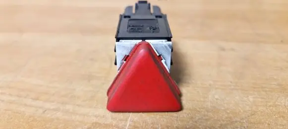 Volkswagen PASSAT B6 Hazard light switch 1k0953509a