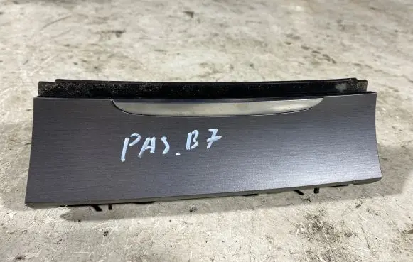Volkswagen PASSAT B7 Ashtray (front) 3c0863284k