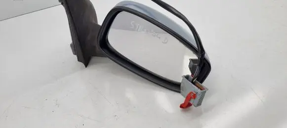 Front door electric wing mirror