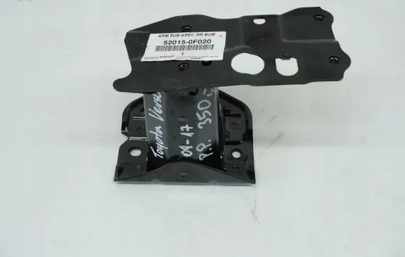 Toyota Verso Front bumper shock/impact absorber A520150F020