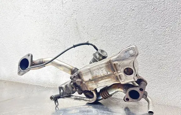 Opel Astra J EGR valve cooler 822310006 9807307477 090224