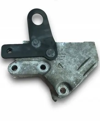 Volvo XC90 Engine mounting bracket 9180996