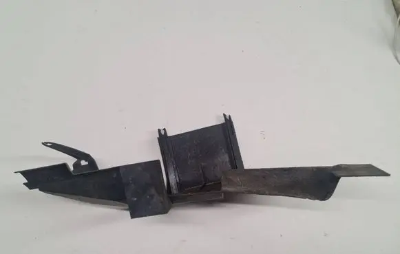 Renault Scenic II - Grand scenic II Intercooler air guide/duct channel 8200158149D 43740027 8200158149