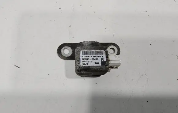 Suzuki Grand Vitara II Airbag deployment crash/impact sensor 3893065J00 38930-65J00