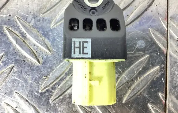 Lexus RC Airbag deployment crash/impact sensor 8983153050