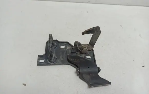 Skoda Yeti (5L) Engine bonnet/hood lock/latch loop/hook 5L0823480