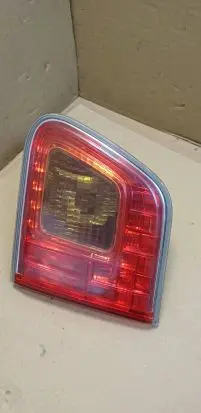 Toyota Avensis T270 Tailgate rear/tail lights E208052