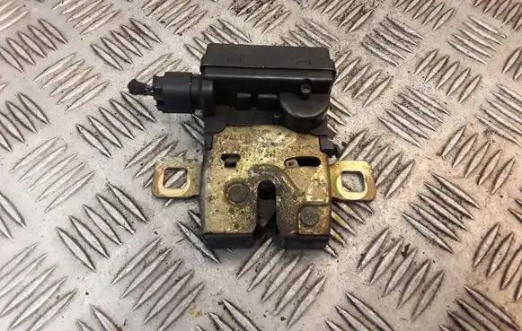 Mini One - Cooper R50 - 53 Tailgate/trunk/boot lock/catch/latch 1488775