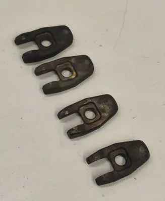 Renault Megane III Fuel Injector clamp holder 