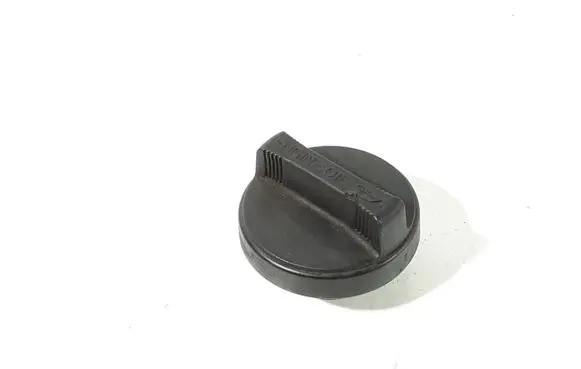 Toyota Auris 150 Oil filler cap 
