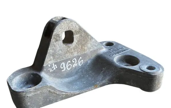 Volkswagen Transporter - Caravelle T5 Engine mounting bracket 7H0199207B
