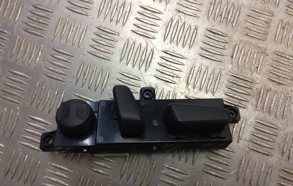 KIA Niro Seat control switch 