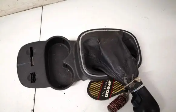 Opel Corsa D Cup holder 13205815