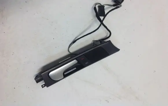 Audi A6 S6 C5 4B Front door interior handle 4B0837020